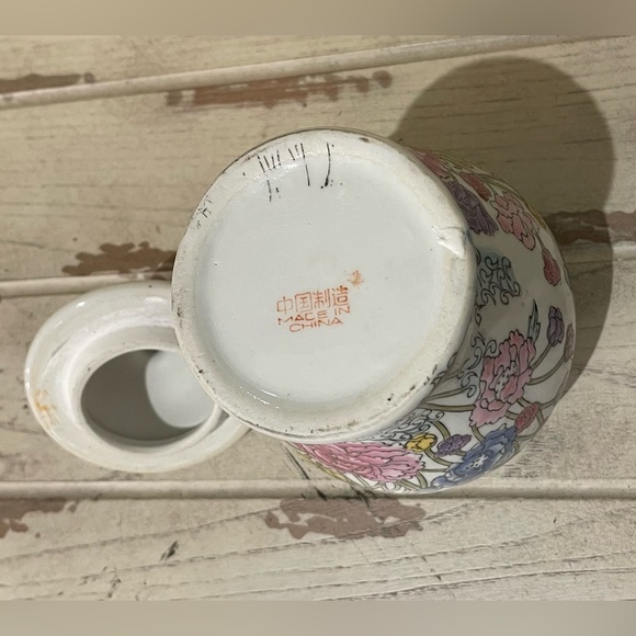 Vintage Chinese Temple Jar - Picture 7 of 9